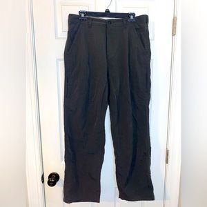 REI 100% Nylon Pants. Size 34x40